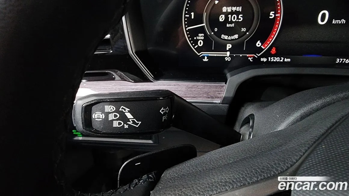 Volkswagen Touareg 2023 из KR, фото 9