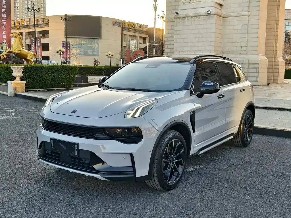 Lynk & Co 01 2022 из CN, фото 1