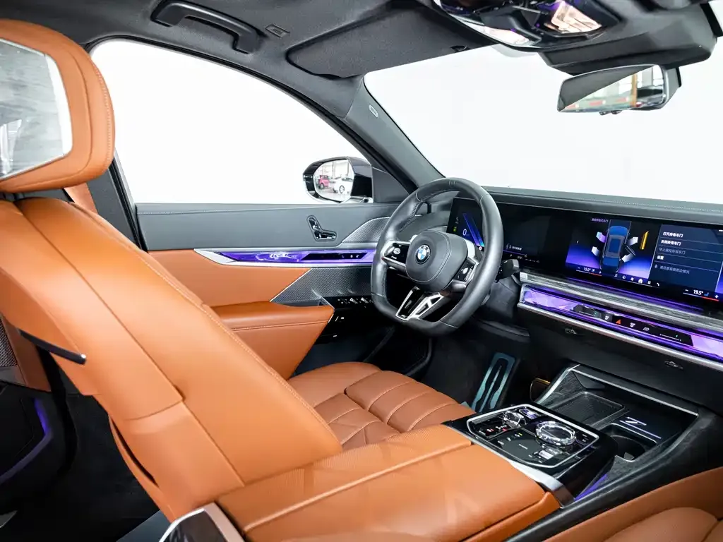 BMW 7 Series 2024 из CN, фото 6