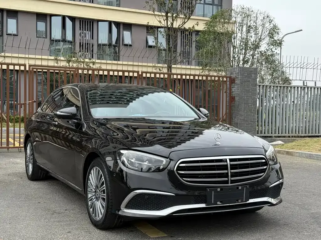 Mercedes-Benz E-Class 2022 из CN, фото 3