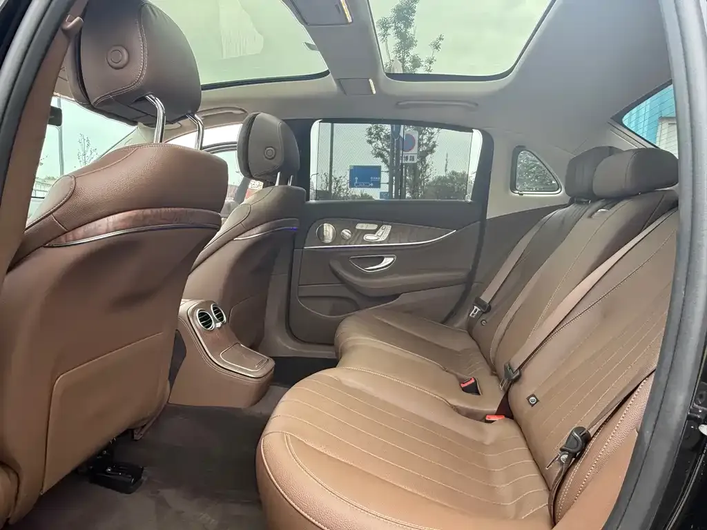 Mercedes-Benz E-Class 2022 из CN, фото 6