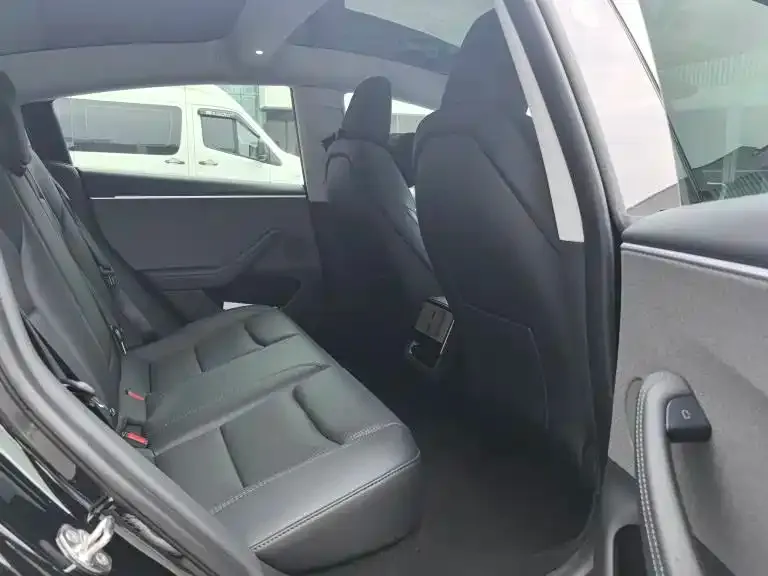 Tesla Model Y 2023 из CN, фото 10