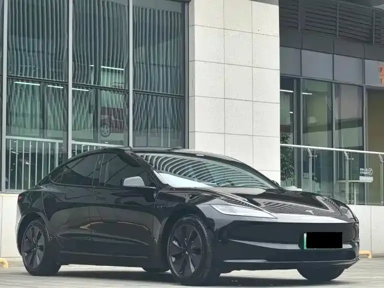 Tesla Model Y 2023 из CN, фото 3