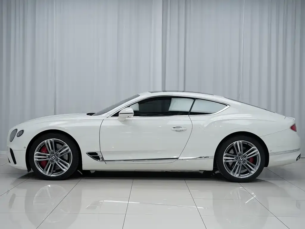 Bentley Continental 2023 из CN, фото 3