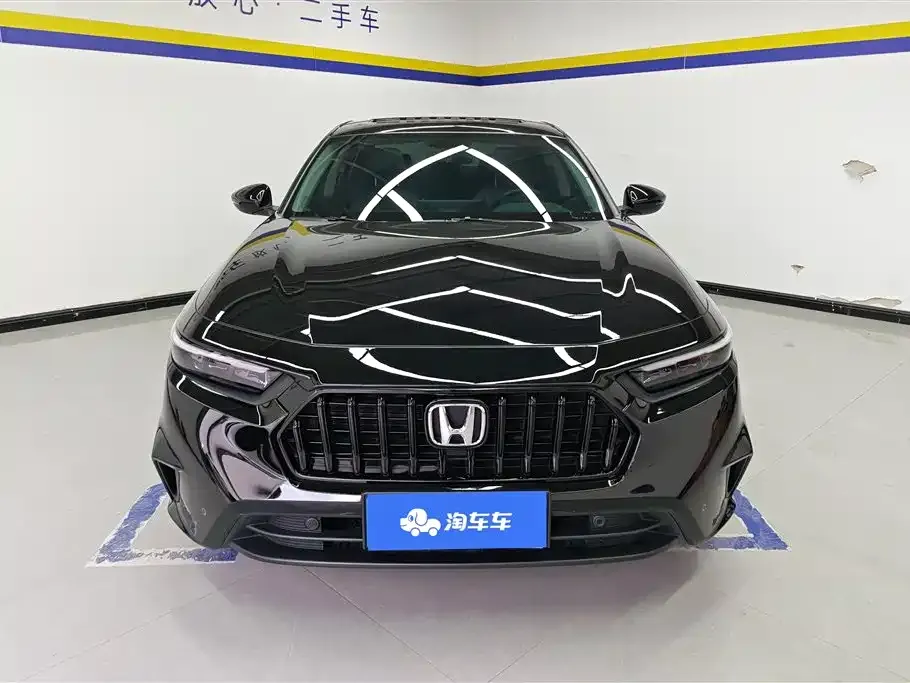 Honda Inspire 2023 из CN, фото 2