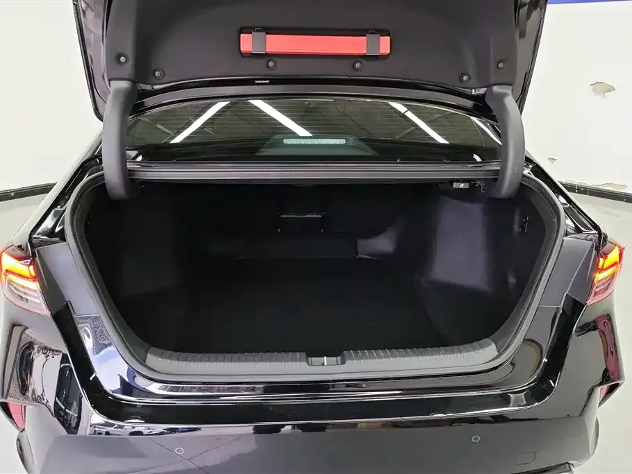 Honda Inspire 2023 из CN, фото 4