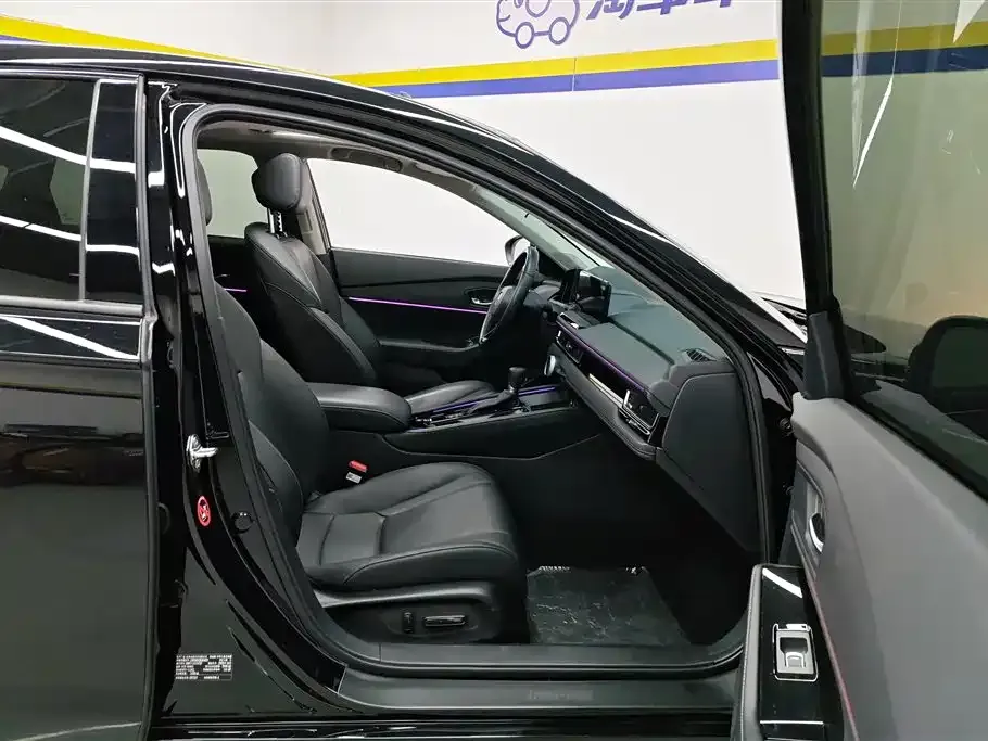 Honda Inspire 2023 из CN, фото 8