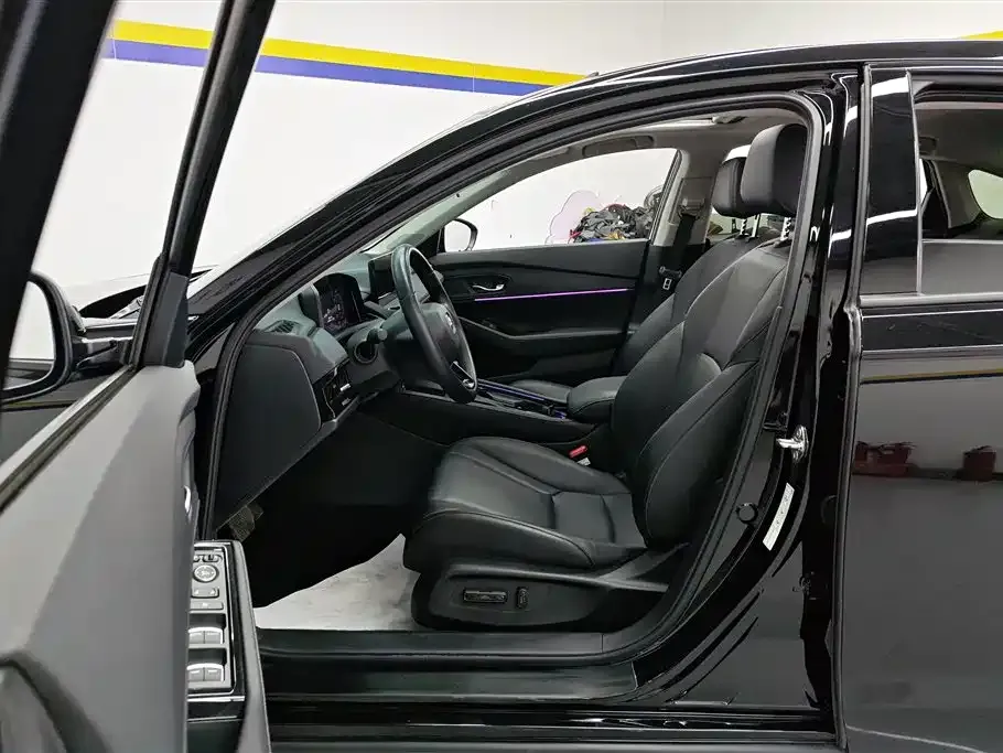 Honda Inspire 2023 из CN, фото 9