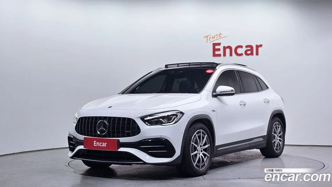 Mercedes-Benz GLA-Class