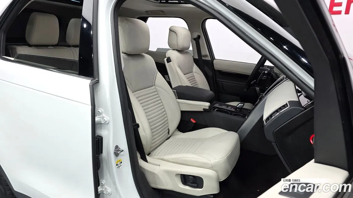 Land Rover Discovery 2023 из KR, фото 10