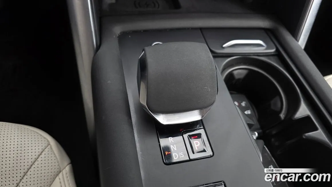 Land Rover Discovery 2023 из KR, фото 9