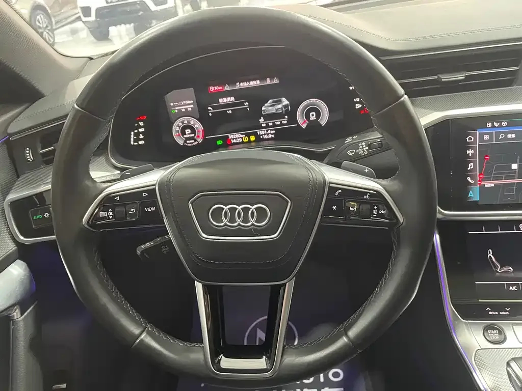 Audi A6L 2024 из CN, фото 10