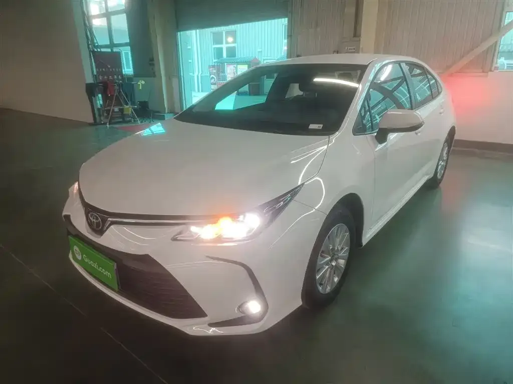 Toyota Corolla 2024 из CN, фото 2