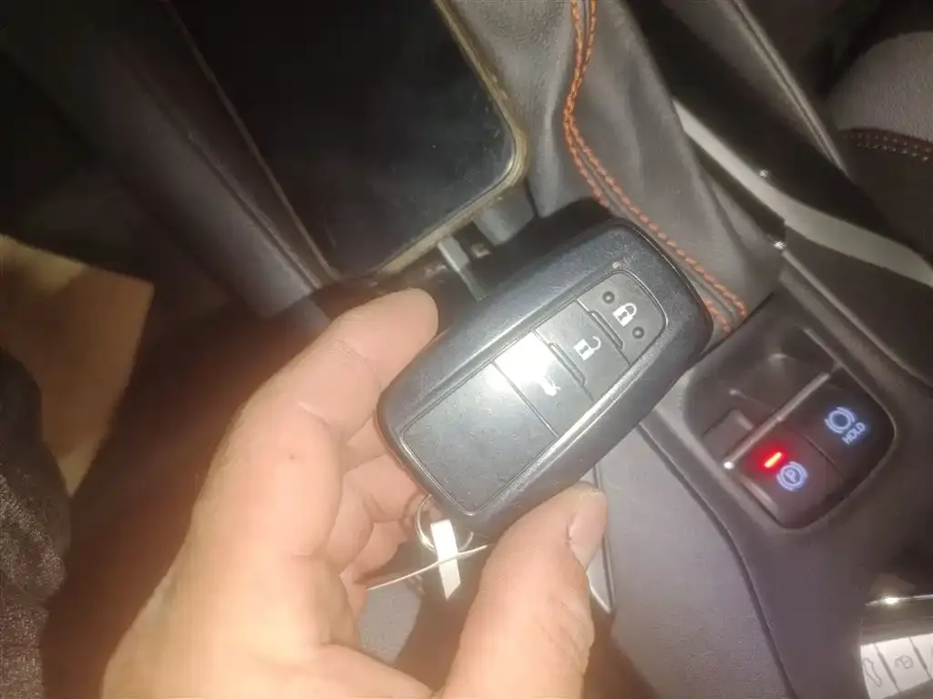 Toyota Corolla 2024 из CN, фото 9