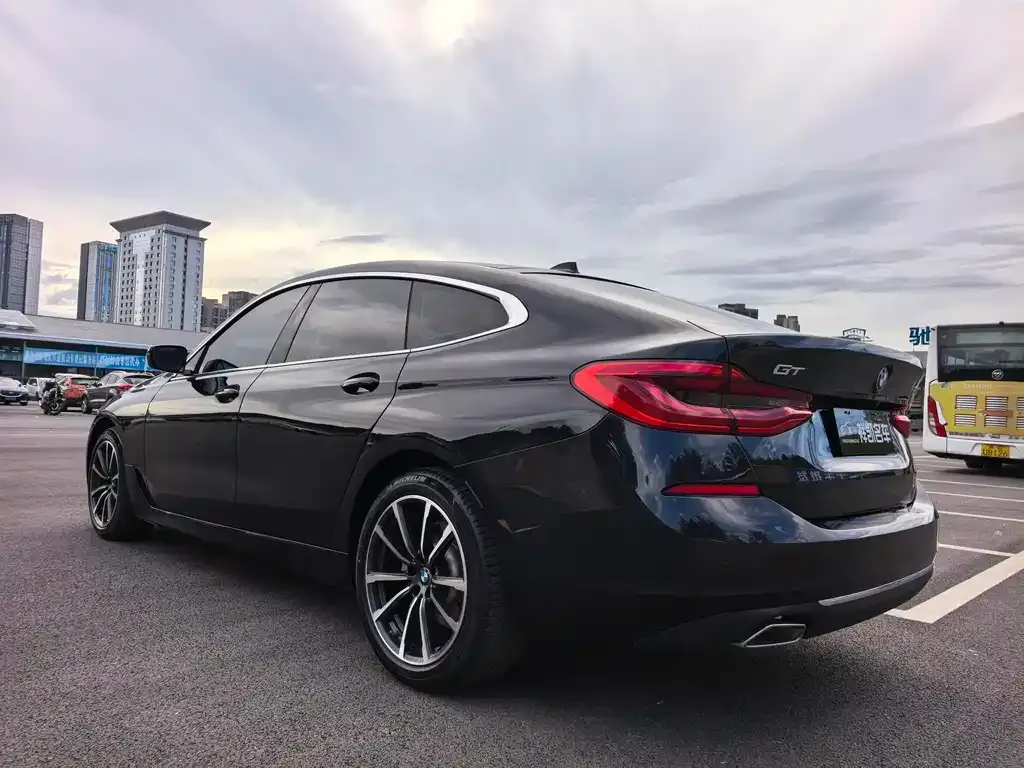BMW 6 Series GT 2022 из CN, фото 7