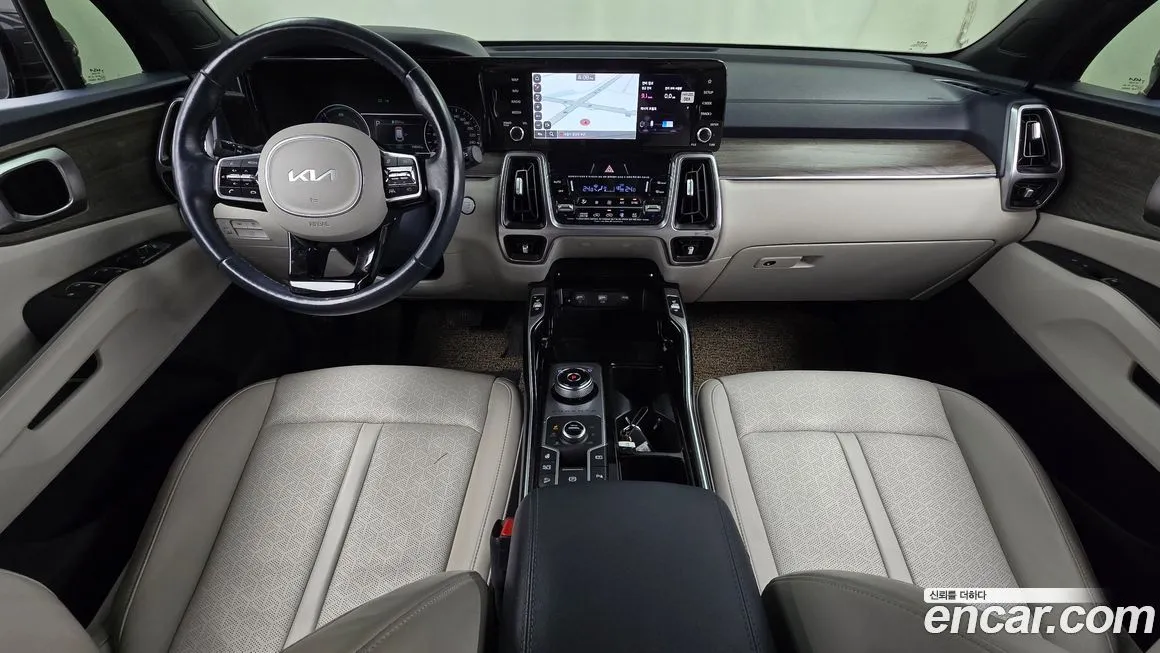 Kia Sorento — фото 7