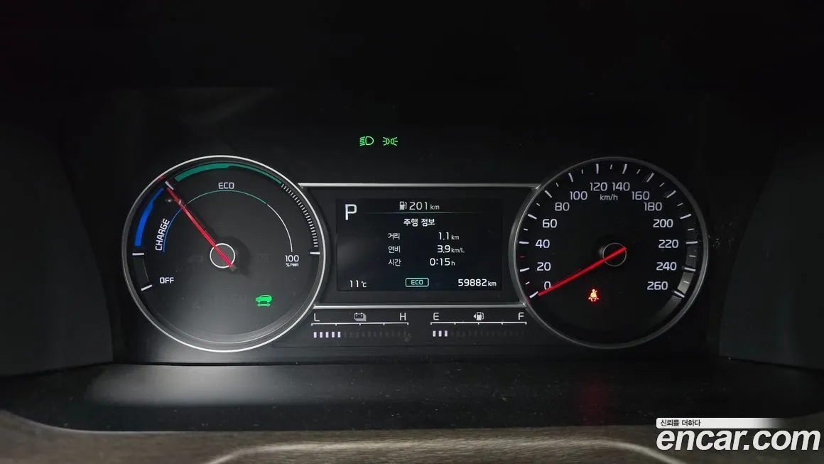 Kia Sorento — фото 8