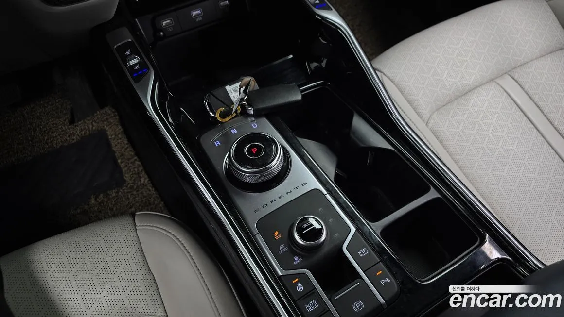 Kia Sorento — фото 9