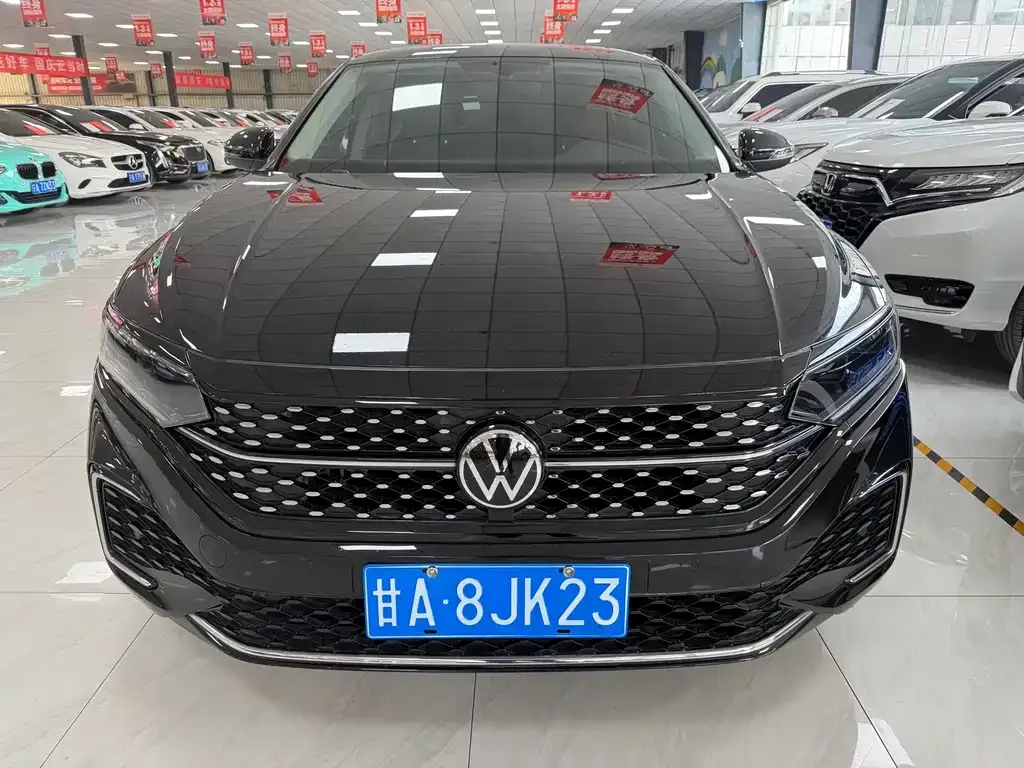 Volkswagen Passat 2021 из CN, фото 2
