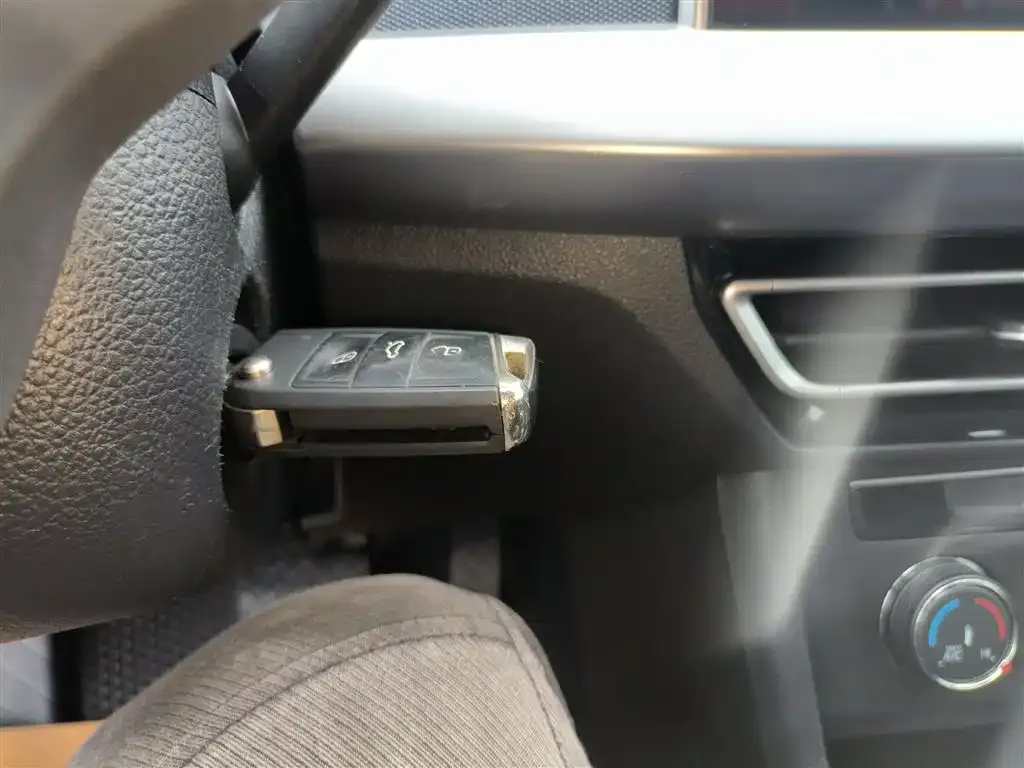 Volkswagen Lavida 2023 из CN, фото 9