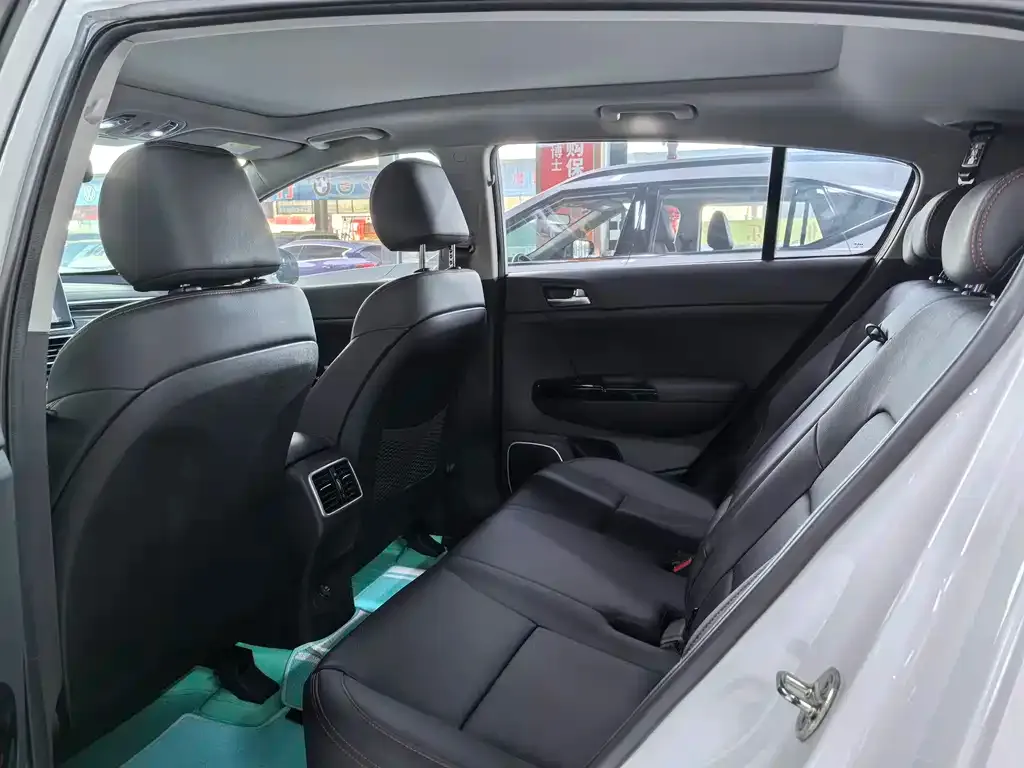 Kia KX5 2023 из CN, фото 10
