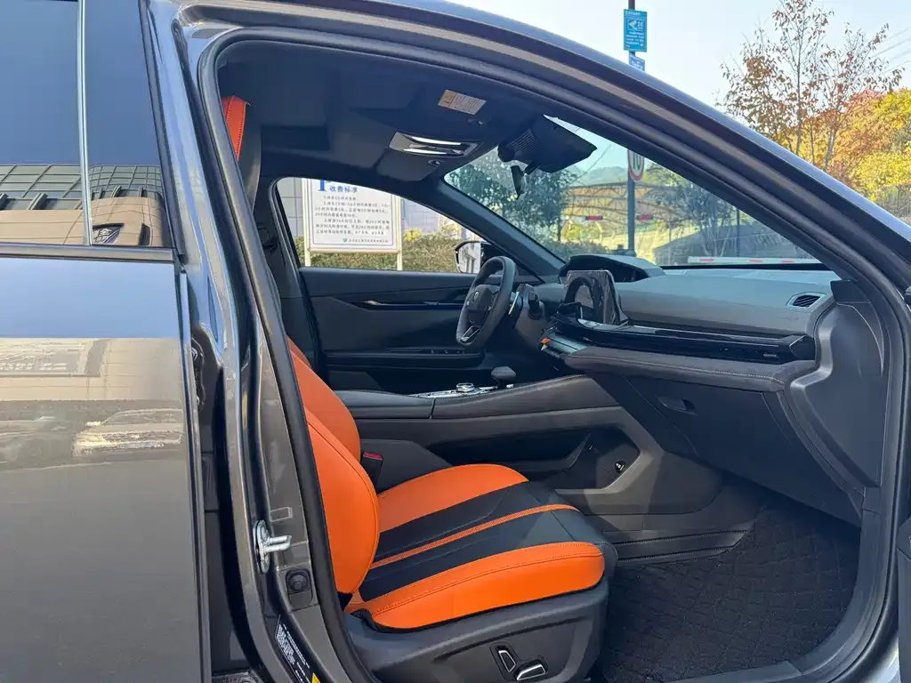 Changan UNI-V 2025 из CN, фото 9