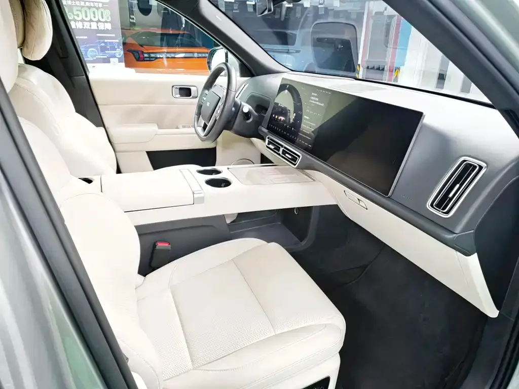 Li Auto L8 2024 из CN, фото 10