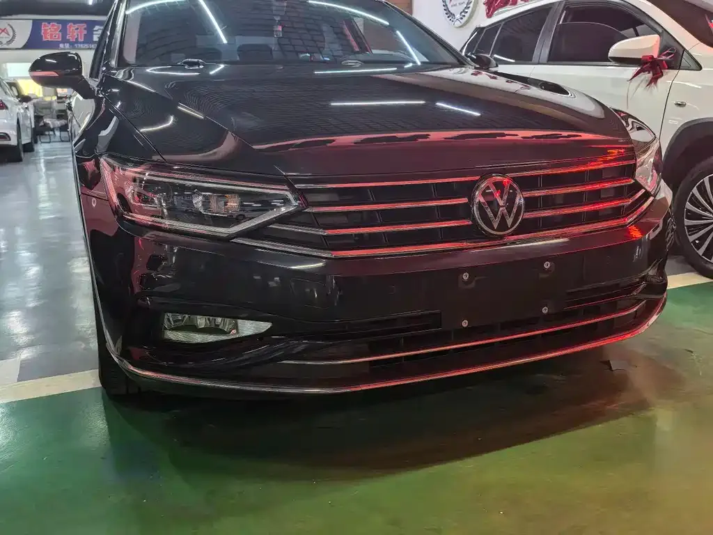 Volkswagen Magotan 2023 из CN, фото 2