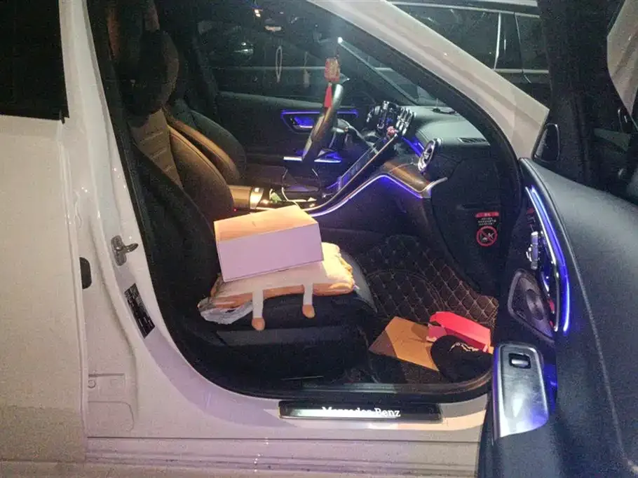 Mercedes-Benz C-Class 2024 из CN, фото 8