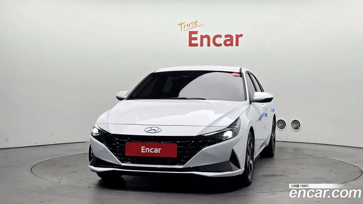 Hyundai AVANTE — фото 3