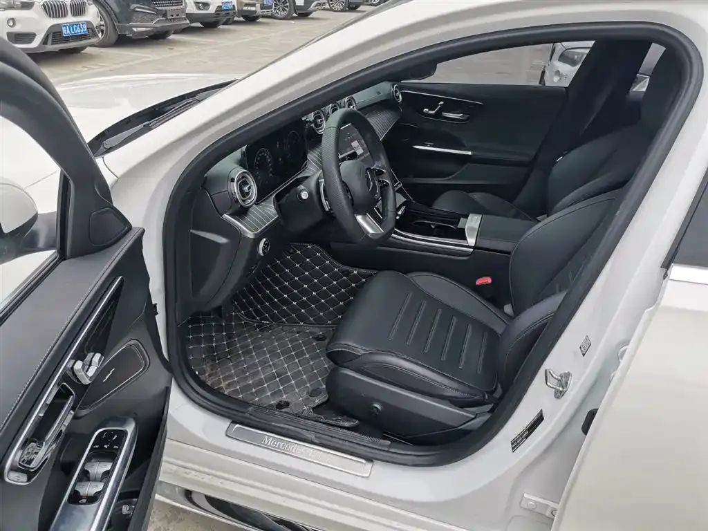 Mercedes-Benz C-Class 2023 из CN, фото 8