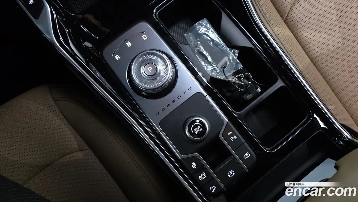 Kia Sorento — фото 9