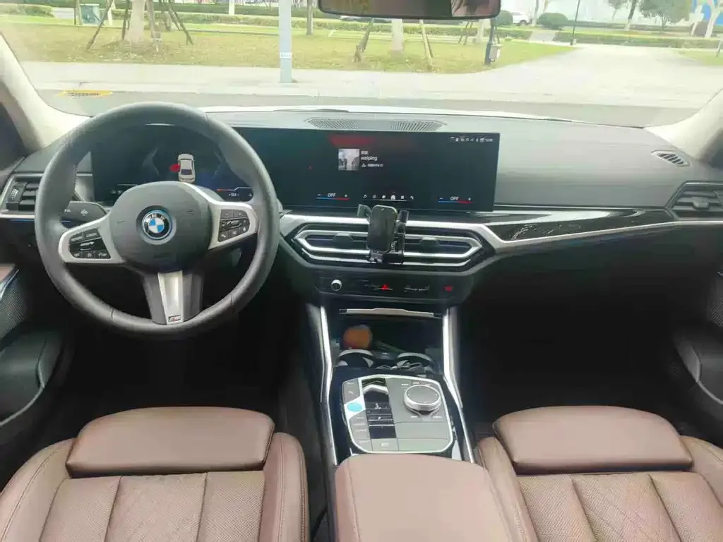 BMW i3 — фото 4