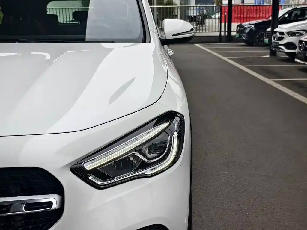 Mercedes-Benz GLA — фото 3