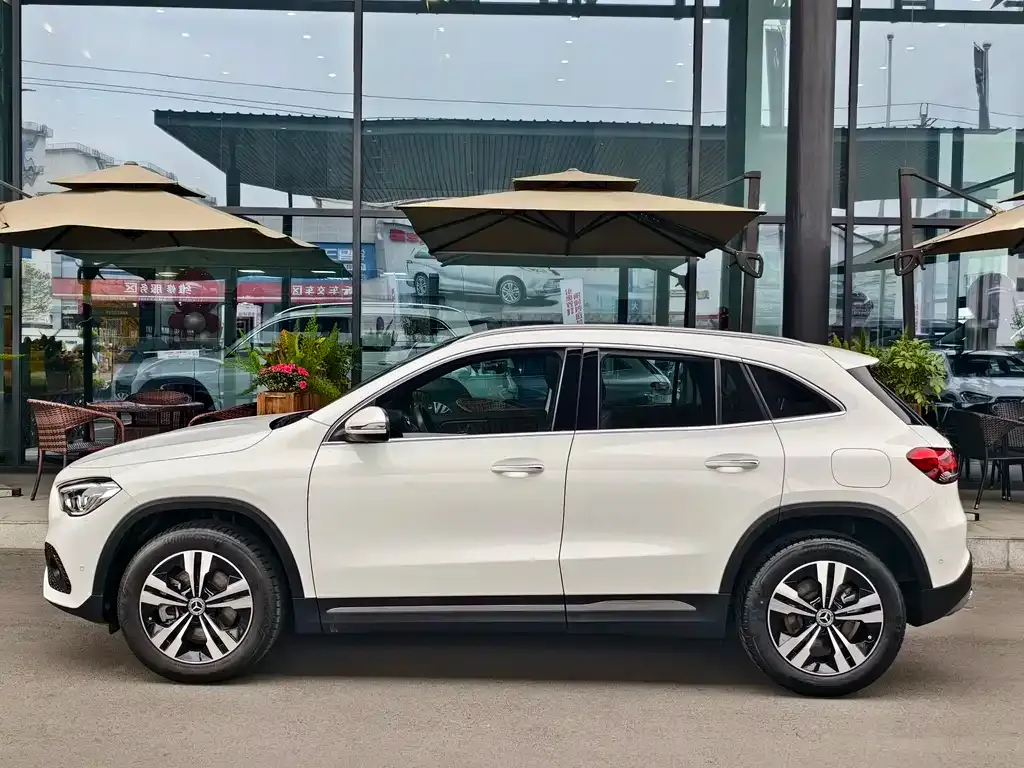 Mercedes-Benz GLA — фото 4