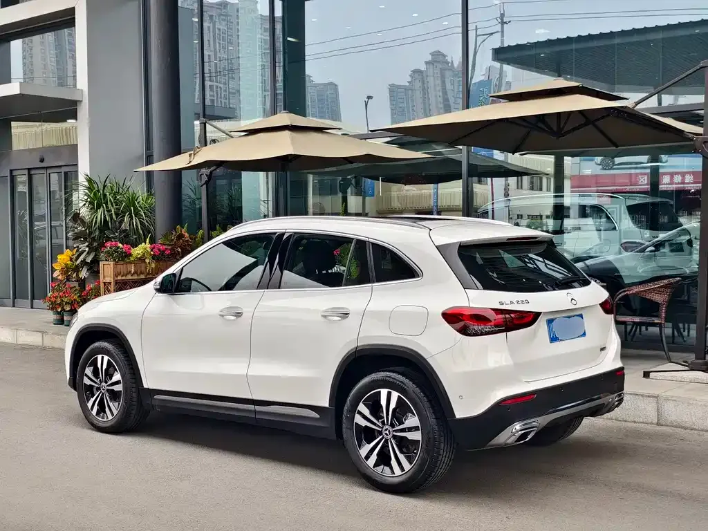Mercedes-Benz GLA — фото 5