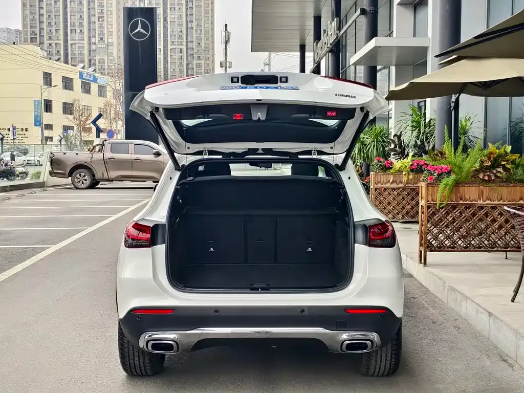 Mercedes-Benz GLA — фото 7