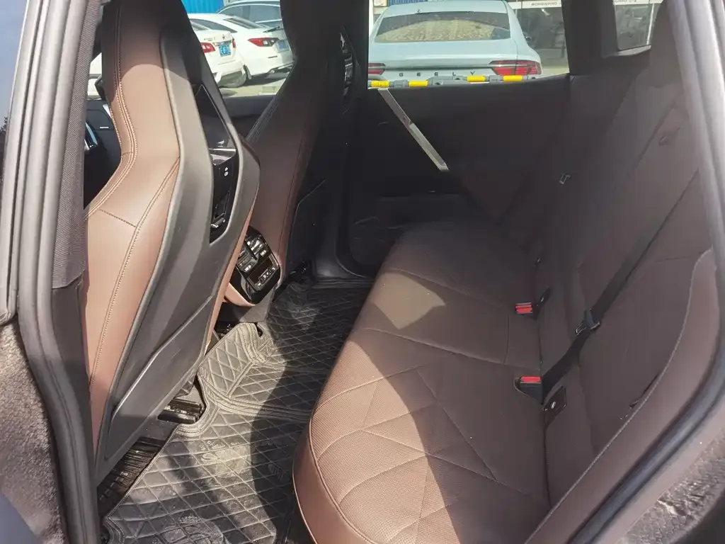 BMW iX 2024 из CN, фото 7
