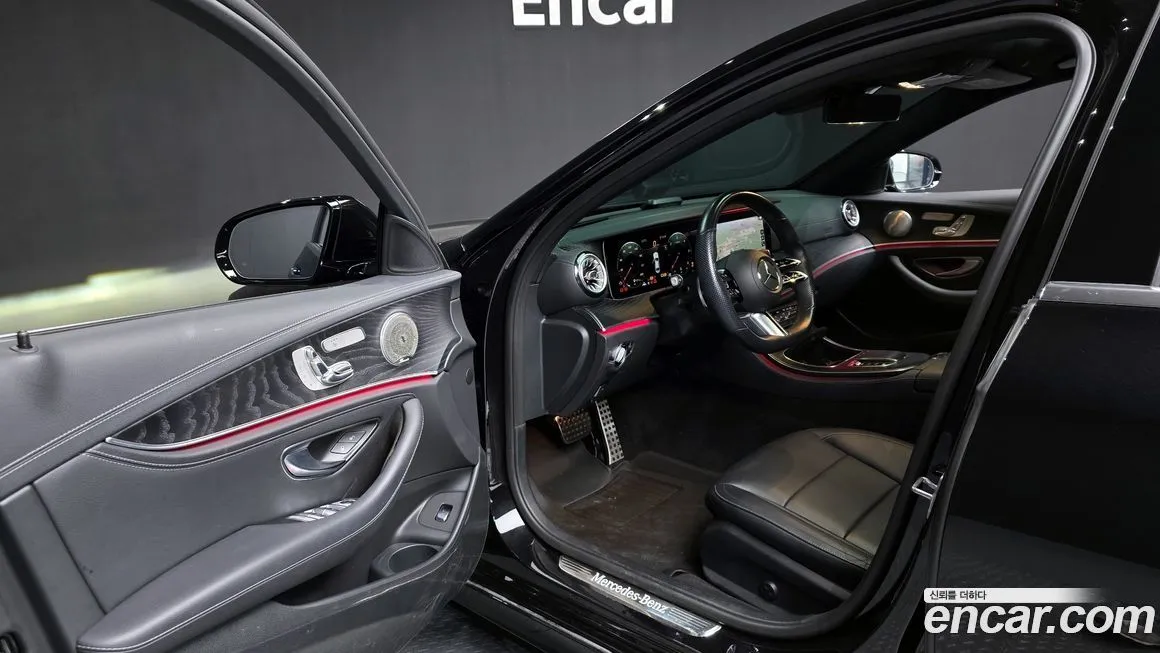 Mercedes-Benz E-Class — фото 10