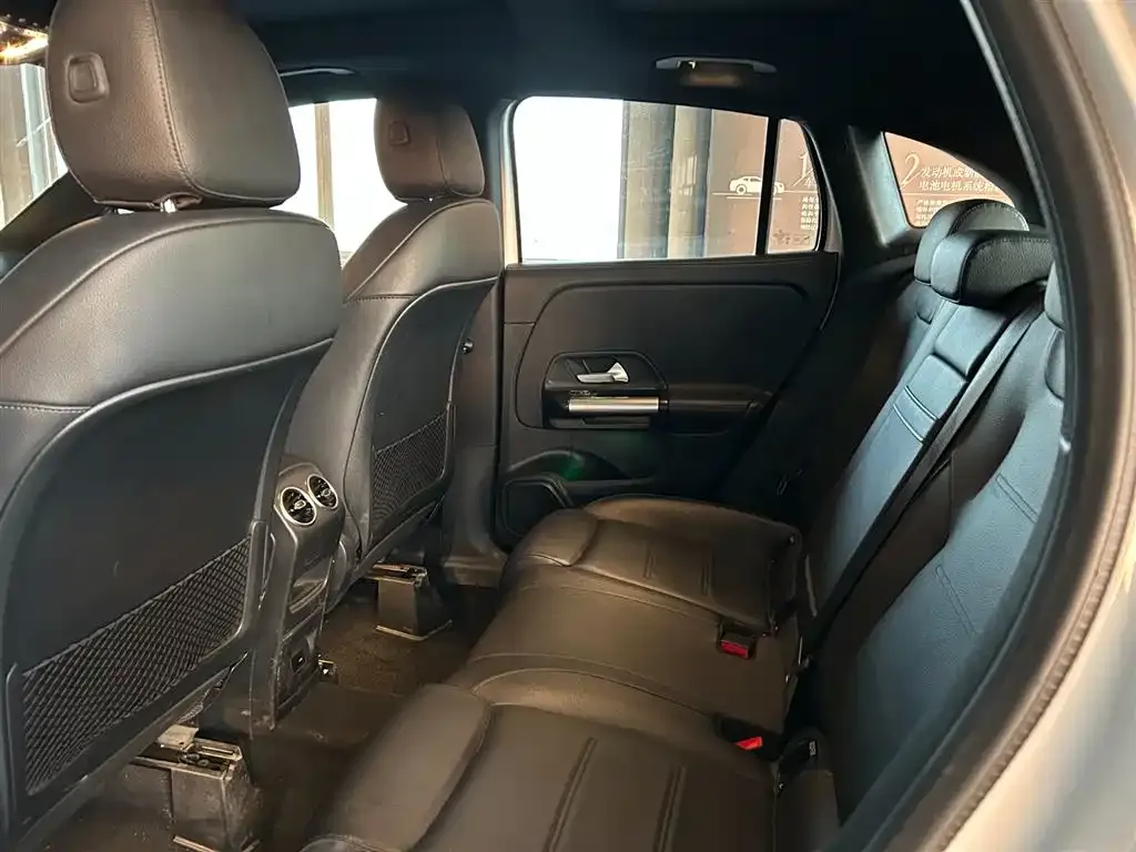 Mercedes-Benz GLA 2023 из CN, фото 8