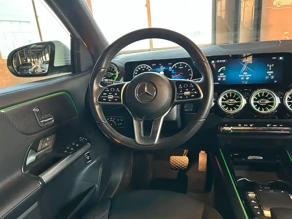 Mercedes-Benz GLA 2023 из CN, фото 9