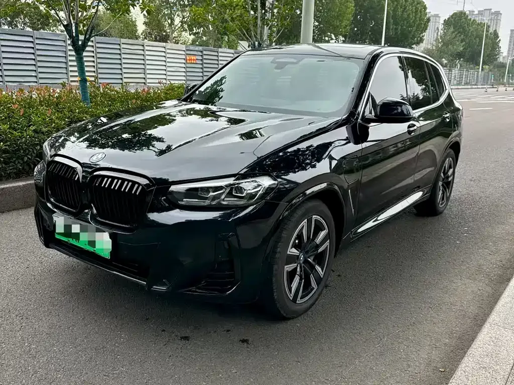 BMW iX3 2024 из CN, фото 2
