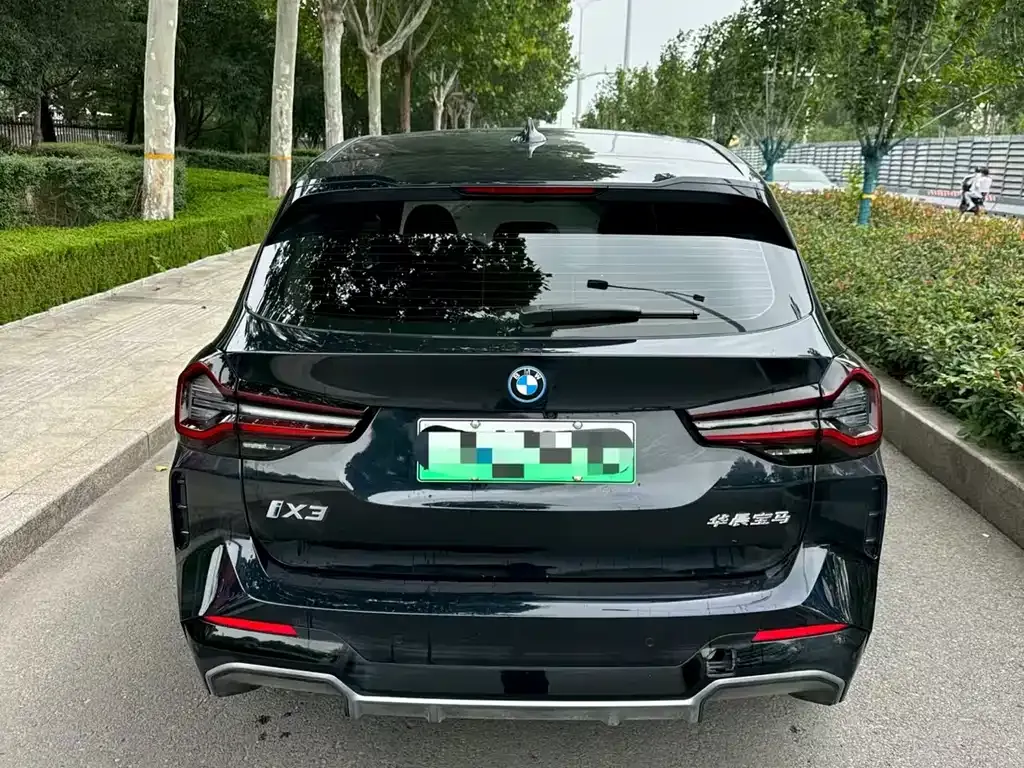 BMW iX3 2024 из CN, фото 8