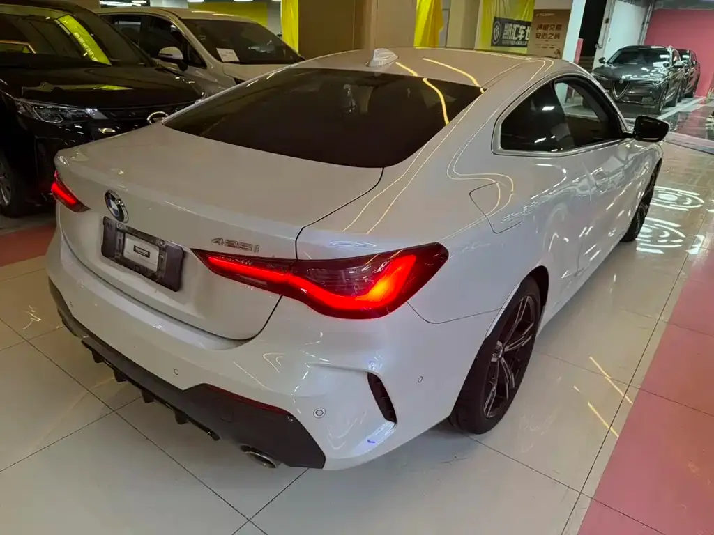 BMW 4 Series 2022 из CN, фото 10