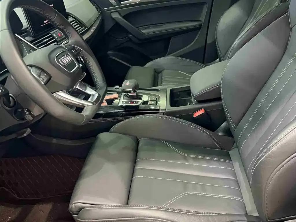 Audi Q5L 2023 из CN, фото 7