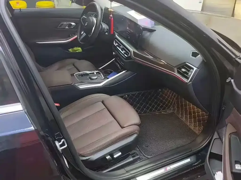 BMW 3 Series 2023 из CN, фото 8