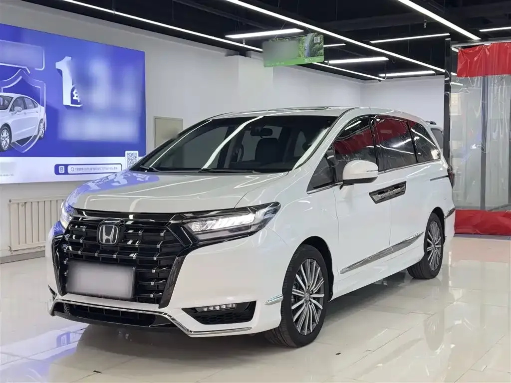 Honda Elysion 2023 из CN, фото 1