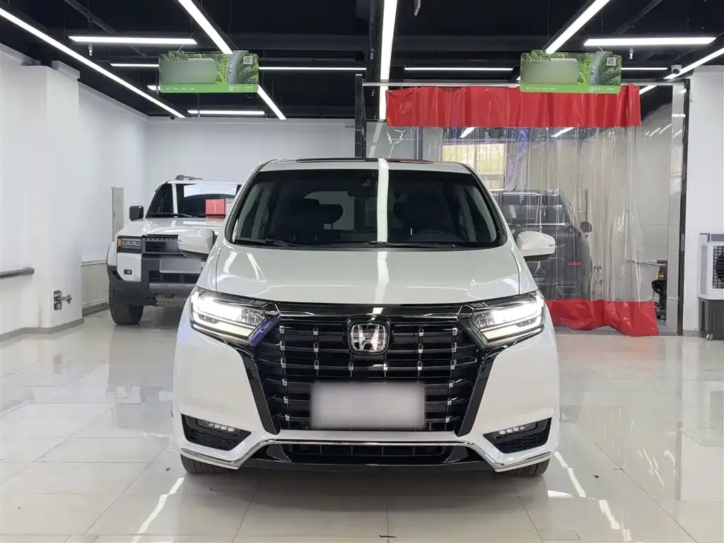Honda Elysion 2023 из CN, фото 8