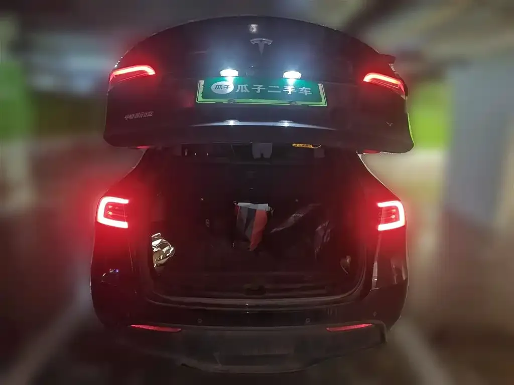 Tesla Model Y 2023 из CN, фото 10