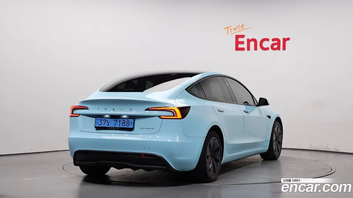 Tesla Model 3 2024 из KR, фото 2
